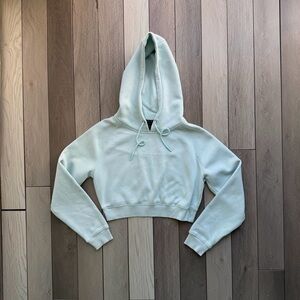 Alphalete Women's Mint Cropped Hoodie Sweater | Size: Small